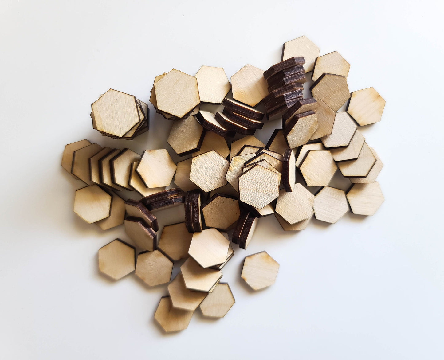 Hexagon Scrap Wood Cutouts-100 Pieces-Wood Scraps-Honeycomb Pieces-Small-One Size-DIY Wood Crafts-Collage Pieces-Geometric Shapes-Mosaic